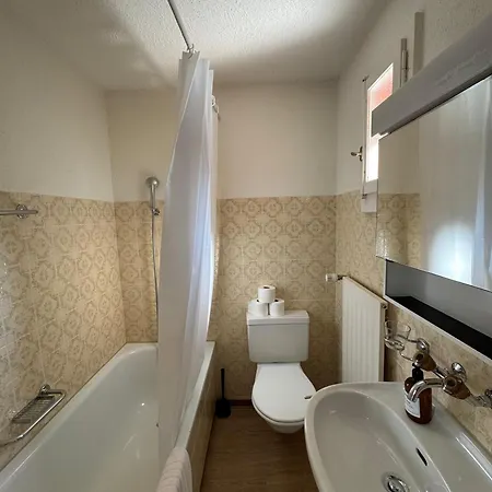 Comfortable In Great Location