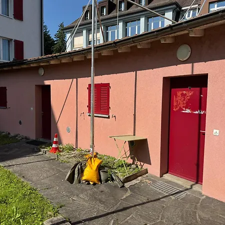 Comfortable In Great Location Apartman *