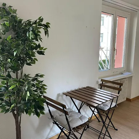 Comfortable In Great Location Apartment *